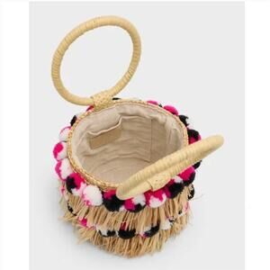 NWT $155 BTB LA Liv Round Raffia Straw Bucket Bag
